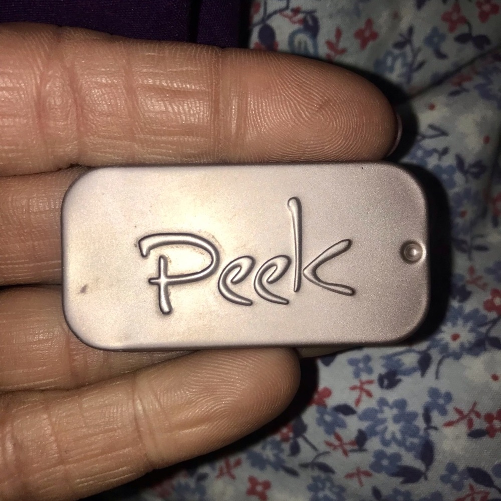 NWT Peek Beauty Eye Will Stay Naturally Long Wearing Eyeshadow in Wednesday
